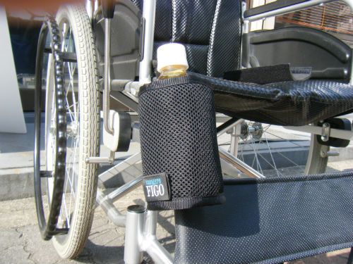 車椅子用ドリンクホルダー